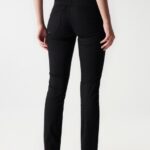 21002023-000 jeans secret slim noir Salsa jeans mode 1